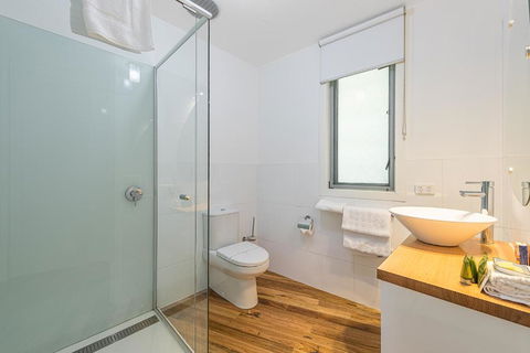 Dalrymples Guest Cottages - Gold Coast 4U 2
