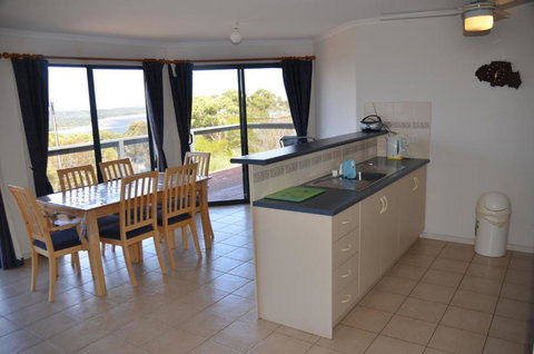 Horizon Lodge - 1 Gold Coast 2