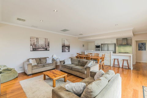 Ocean Keys Cottage - Gold Coast 4U 7