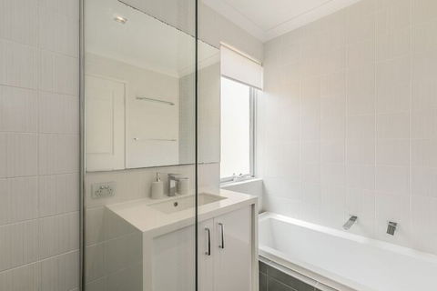 Ocean Keys Cottage - Gold Coast 4U 3