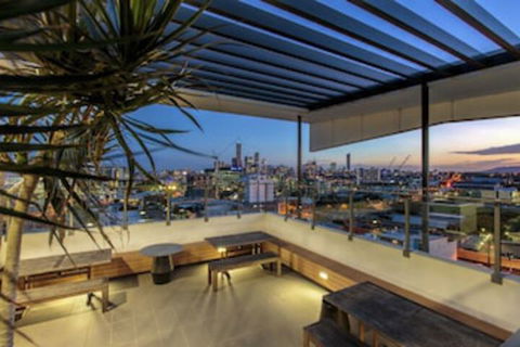 Code Apartments - Gold Coast 4U 0