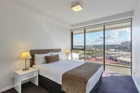 Code Apartments - Gold Coast 4U 2