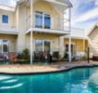 Seaside Spa Retreat - Accommodation Gold Coast