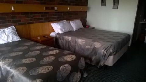 Wentworth Club Motel - Accommodation Gold Coast 1