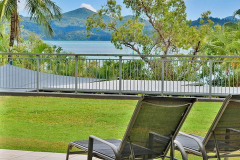 Hibiscus 006 - Accommodation Gold Coast 0