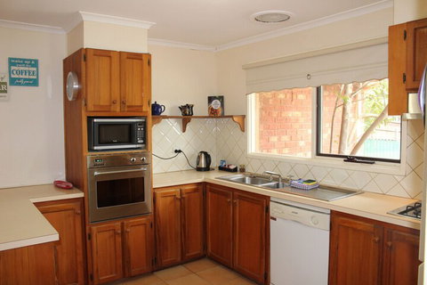Australian Home Away At East Doncaster - Accommodation Gold Coast 2