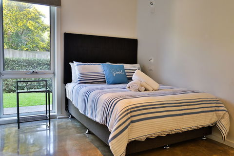 Tides Apartments - Accommodation Gold Coast 2