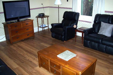 Smith Street Villa Naracoorte - 1 Gold Coast 7