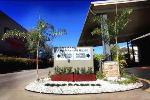Mayfair Motel Emerald - Accommodation Gold Coast 2