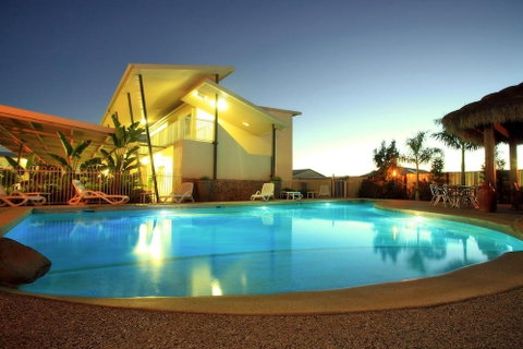 Mayfair Motel Emerald - Accommodation Gold Coast 4
