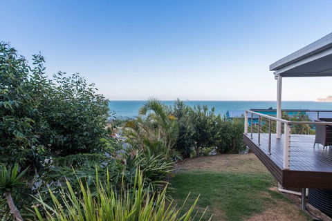 Hydeaway Bay Beach House - Accommodation Gold Coast 2