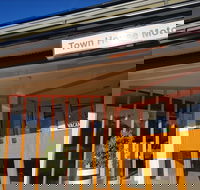 Town House Motor Inn - Accommodation Gold Coast