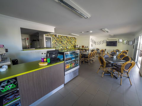 Mackay Oceanside Central Hotel - Accommodation Gold Coast 3