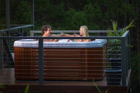 Babbling Brook Retreat - Gold Coast 4U 4