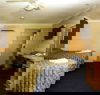 Sun Palms Motel - Accommodation Gold Coast
