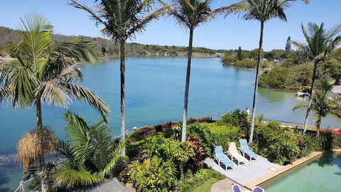 Sunrise Cove Holiday Apartments - Gold Coast 4U 4