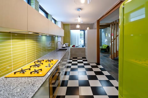 Retro House - Accommodation Gold Coast 4