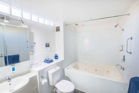 MAS Country Riverboat Lodge Motor Inn - Accommodation Gold Coast 7