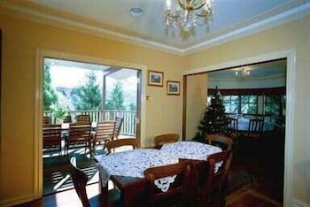 The Hidden Gem - 1 Gold Coast 5
