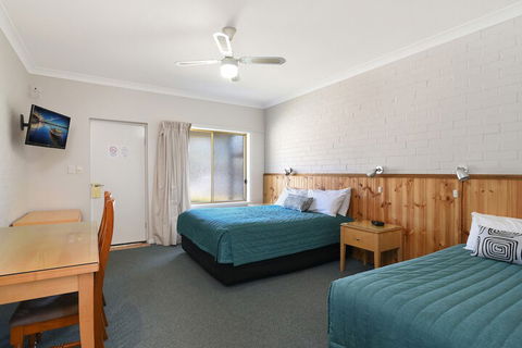 Catalina Motel Lake Macquarie - Gold Coast 4U 6