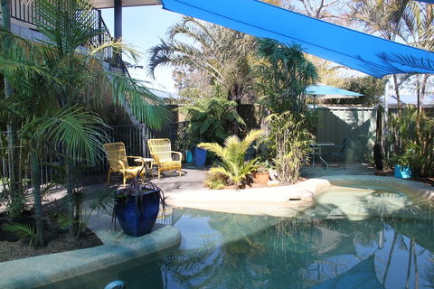Salamander Beach Accommodation Adults Only - Accommodation Gold Coast 4