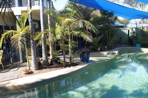 Salamander Beach Accommodation Adults Only - Accommodation Gold Coast 1