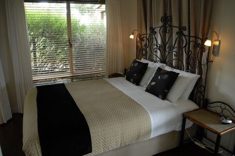 Celestine Retreat - Accommodation Gold Coast 6