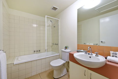 Metro Advance Apartments & Hotel, Darwin - Gold Coast 4U 5