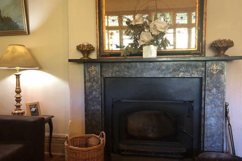 Glenella Guesthouse - Accommodation Gold Coast 4
