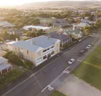Port Elliot Beach House YHA Hostel - Accommodation Gold Coast