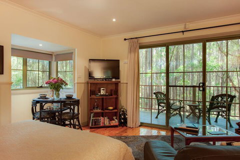Eagle Hammer Cottages - Accommodation Gold Coast 1