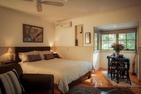 Eagle Hammer Cottages - Accommodation Gold Coast 5