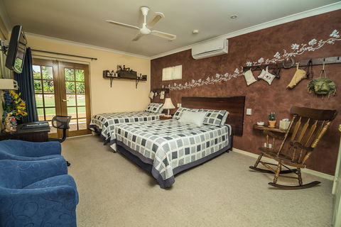 Armadale Cottage Bed & Breakfast - Gold Coast 4U 6