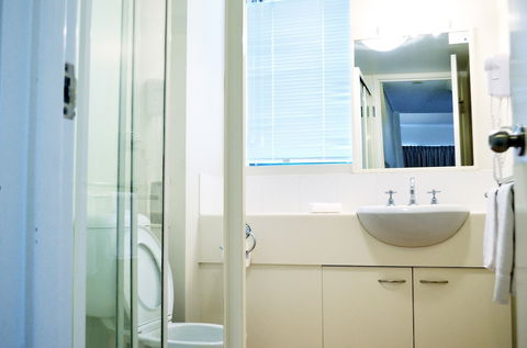 Spring Hill Mews Apartments - Accommodation Gold Coast 6