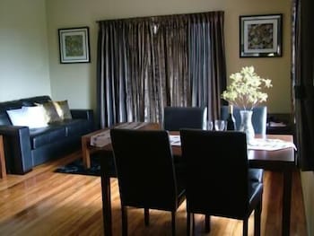 A Sacred Mountain Retreat - 1 Gold Coast 5