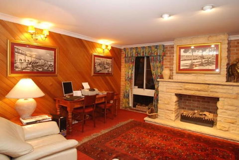 The Hermitage Motel - Accommodation Gold Coast 5