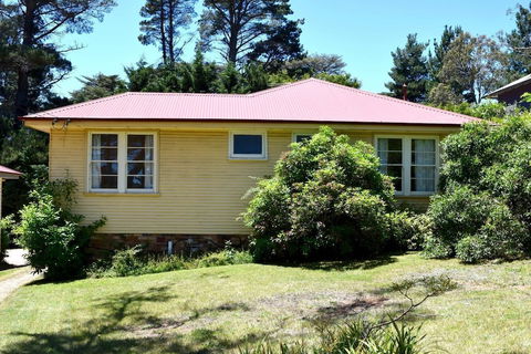 Blackheath Holiday Cabins - Accommodation Gold Coast 0
