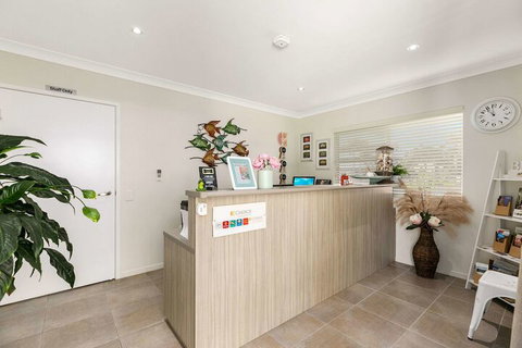 Econo Lodge Beachside - 1 Gold Coast 4