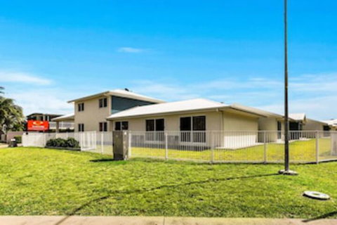 Econo Lodge Beachside - 1 Gold Coast 0