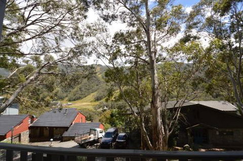 Karas 10 - Accommodation Gold Coast 6