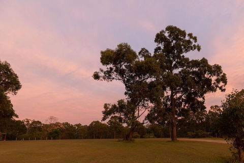 Hunter Hideaway Cottages - Gold Coast 4U 4