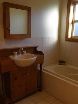 Beachport Retreat Holiday House - Accommodation Gold Coast 1