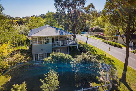 The Heart Of Emerald Bed & Breakfast - 1 Gold Coast 1