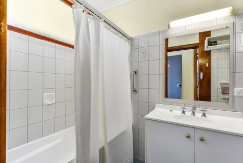 William Macintosh Motor Lodge - Accommodation Gold Coast 3