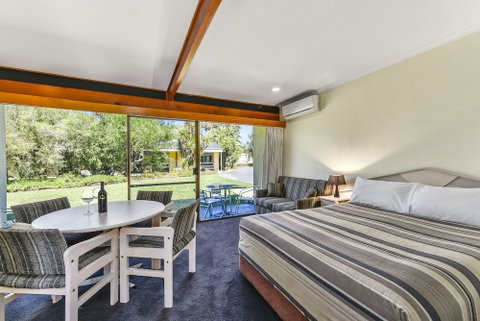 William Macintosh Motor Lodge - Accommodation Gold Coast 1