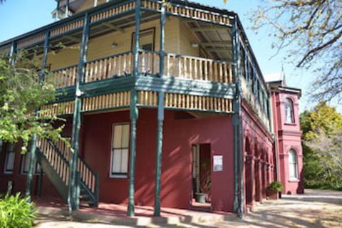 Leura House - 1 Gold Coast 0