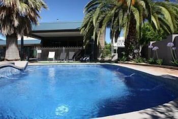 Golden Leaf Motor Inn - Accommodation Gold Coast 0