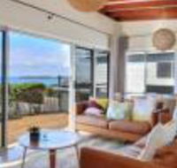 Seakissed Beach House - Gold Coast 4U