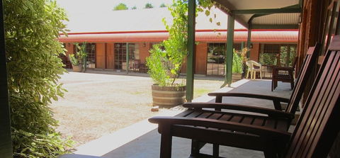Harrietville Snowline Hotel - Accommodation Gold Coast 3