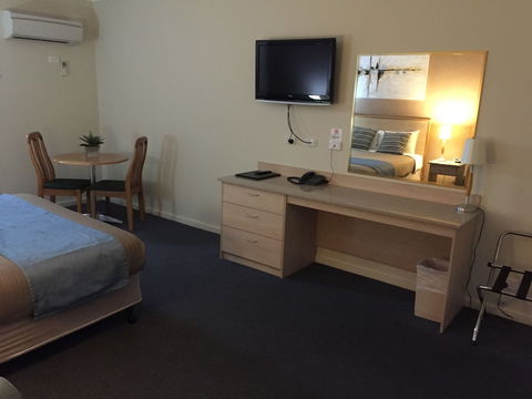 Golf Links Motel - Accommodation Gold Coast 5